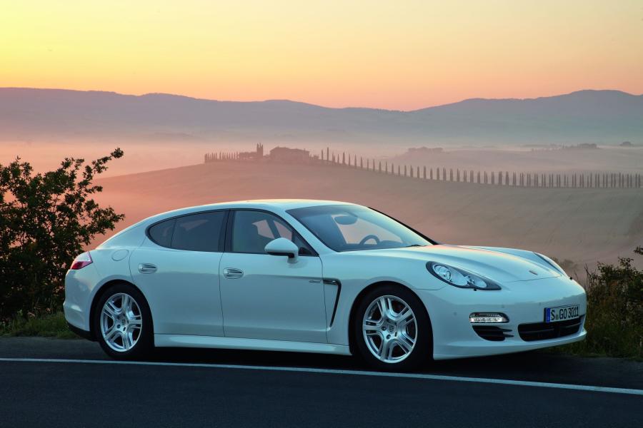  Porsche Panamera Diesel 2011 года  (фото 20 из 37)